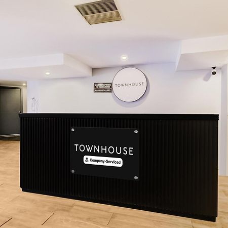 Super Townhouse Lakdikapul Hyderabad Exterior foto