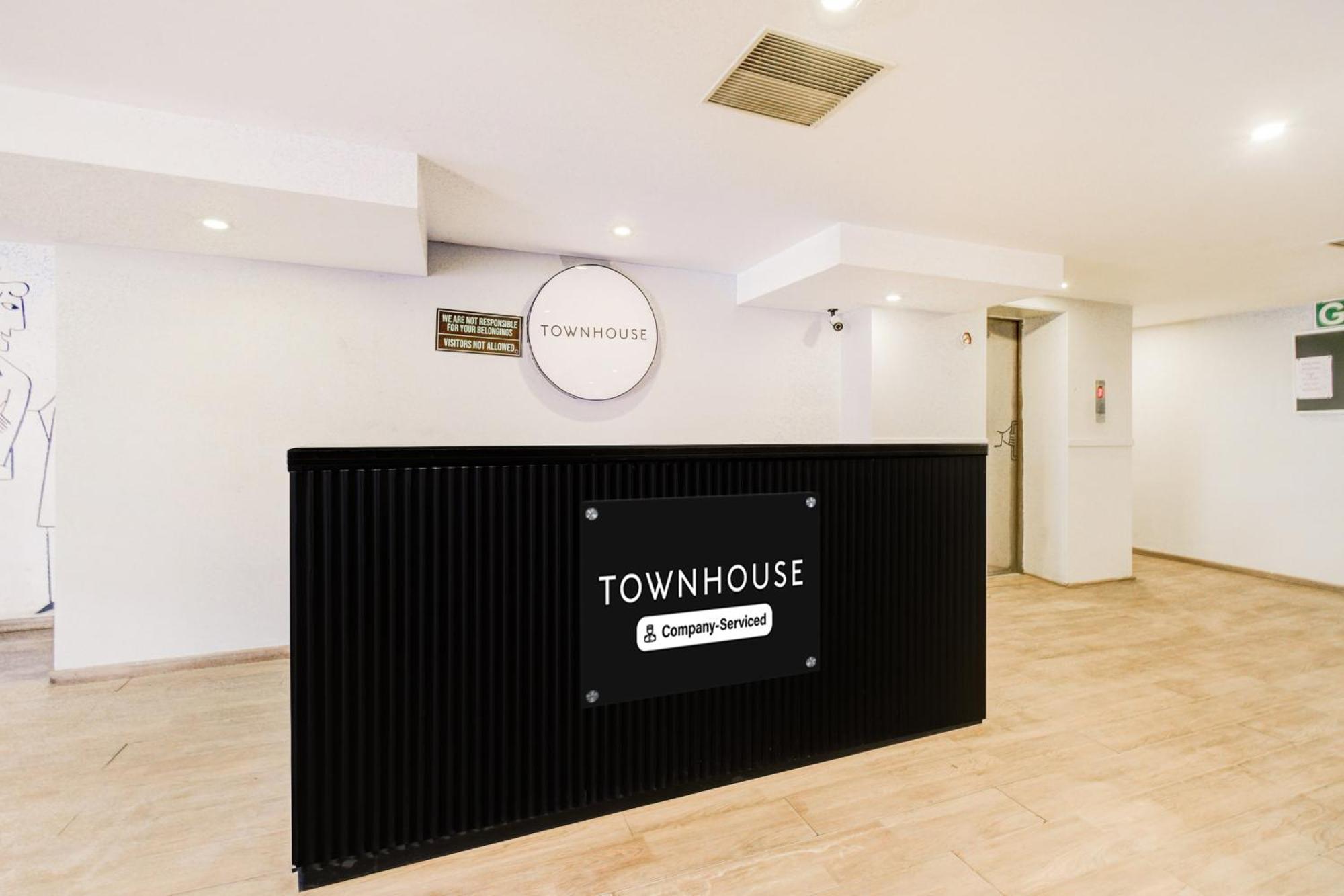 Super Townhouse Lakdikapul Hyderabad Exterior foto